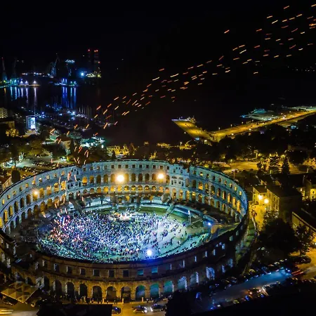 Iris Croatica By Interhome * Veruda